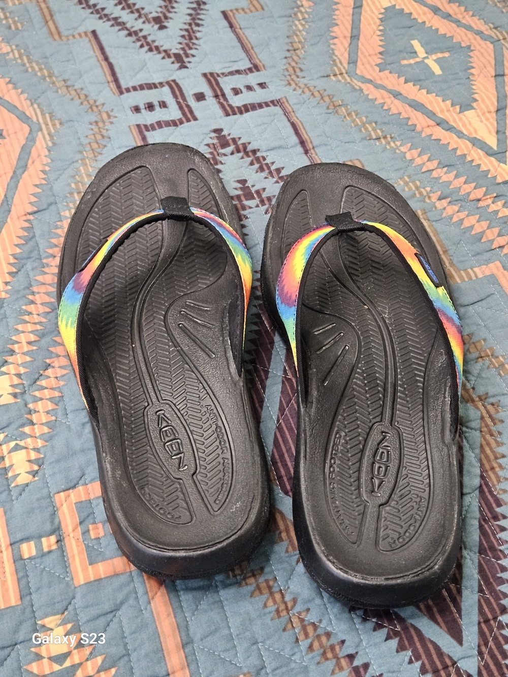 Keen Kona Flip Flops with  Straps Ith Tie Dye Colorway - Picture 2 of 6